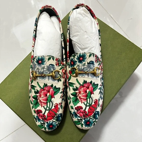 GUCCI Horsebit Printed Leather Loafers - Picture 7 of 11